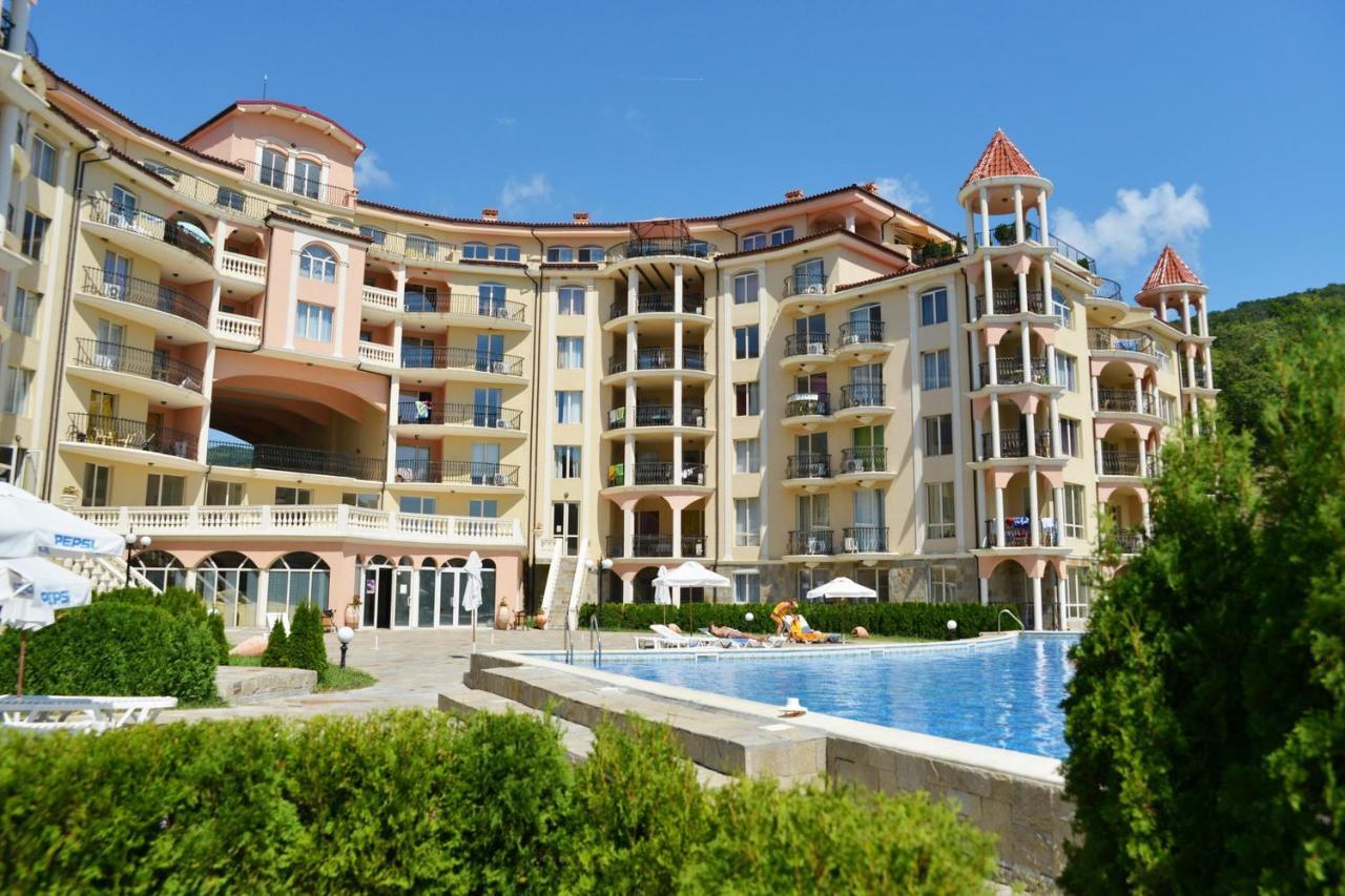 Menada Negresco Apartments エレニテ エクステリア 写真